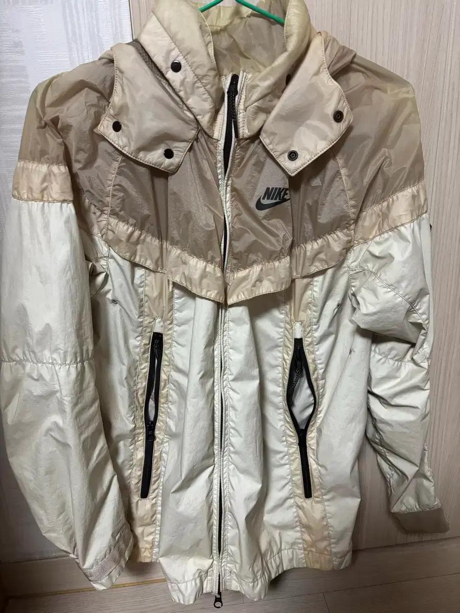 스톤아일랜드 나이키 xs 원드러너