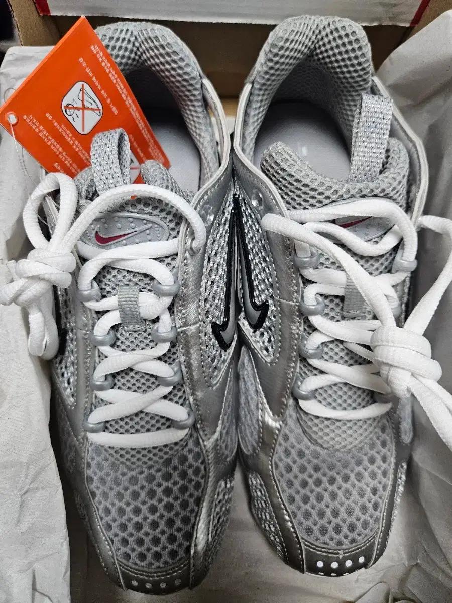 나이키 에어줌 스피리돈 케이지2 실버 240 새거