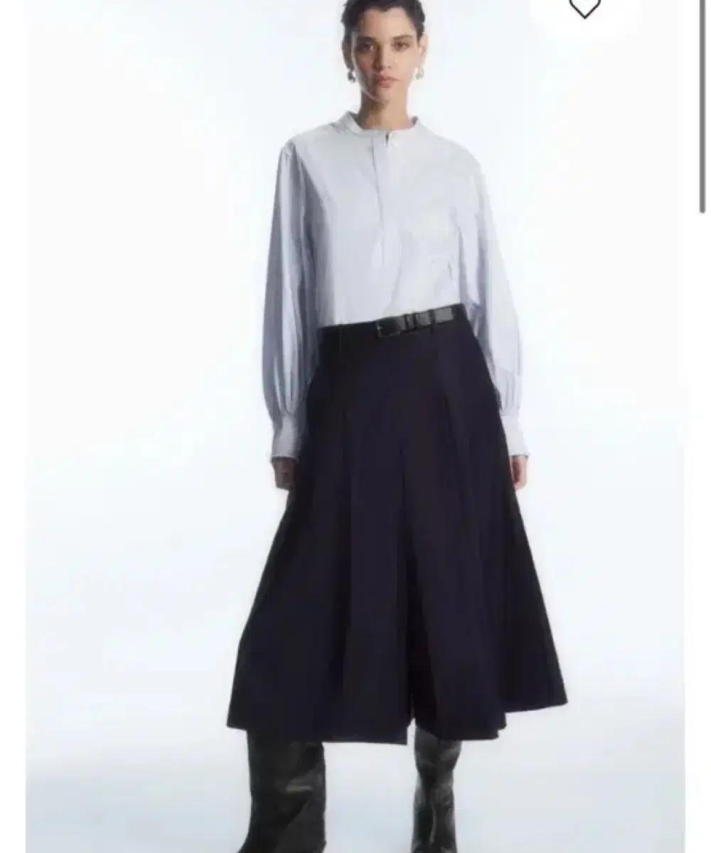 Cos 개더드 그랜대드 칼라 블라우스 36사이즈