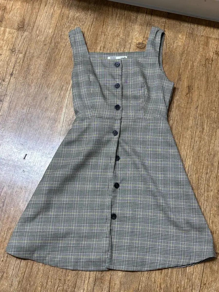 미쏘 원피스 뷔스티에원피스 니트원피스 데이트룩 5566사이즈 단추원피스