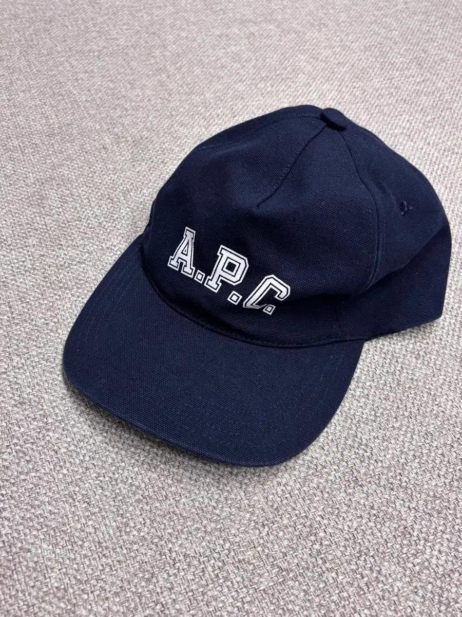 아페쎄 APC 볼캡 팝니다 free 사이즈