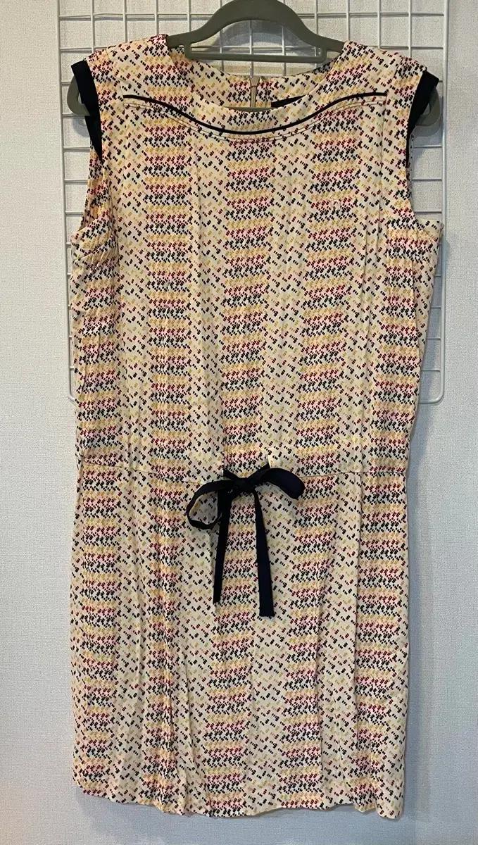 HAZZYS 헤지스 여성 시원한 여름 원피스 90