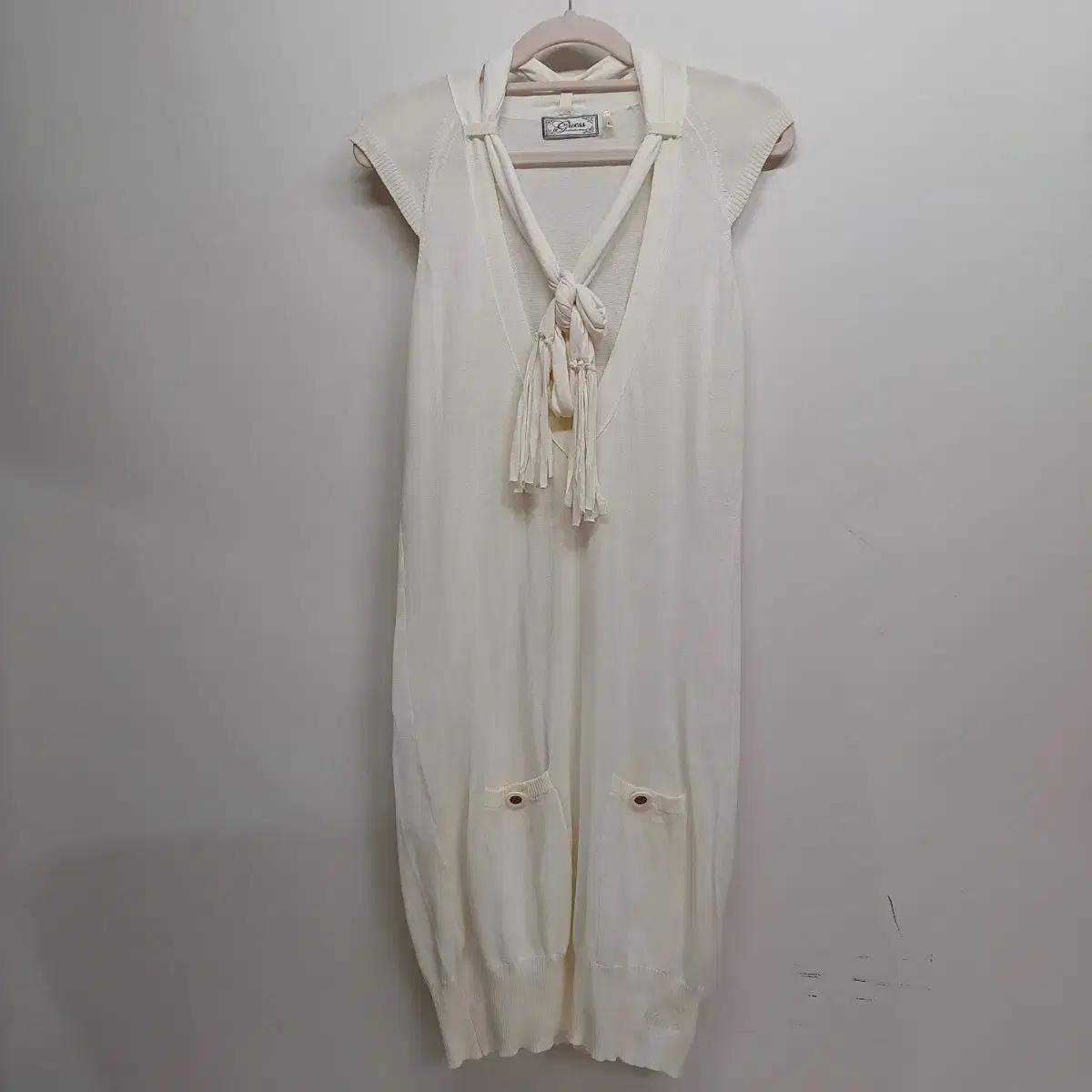 게스 여성 아이보리 롱 니트원피스95사이즈 여름 641