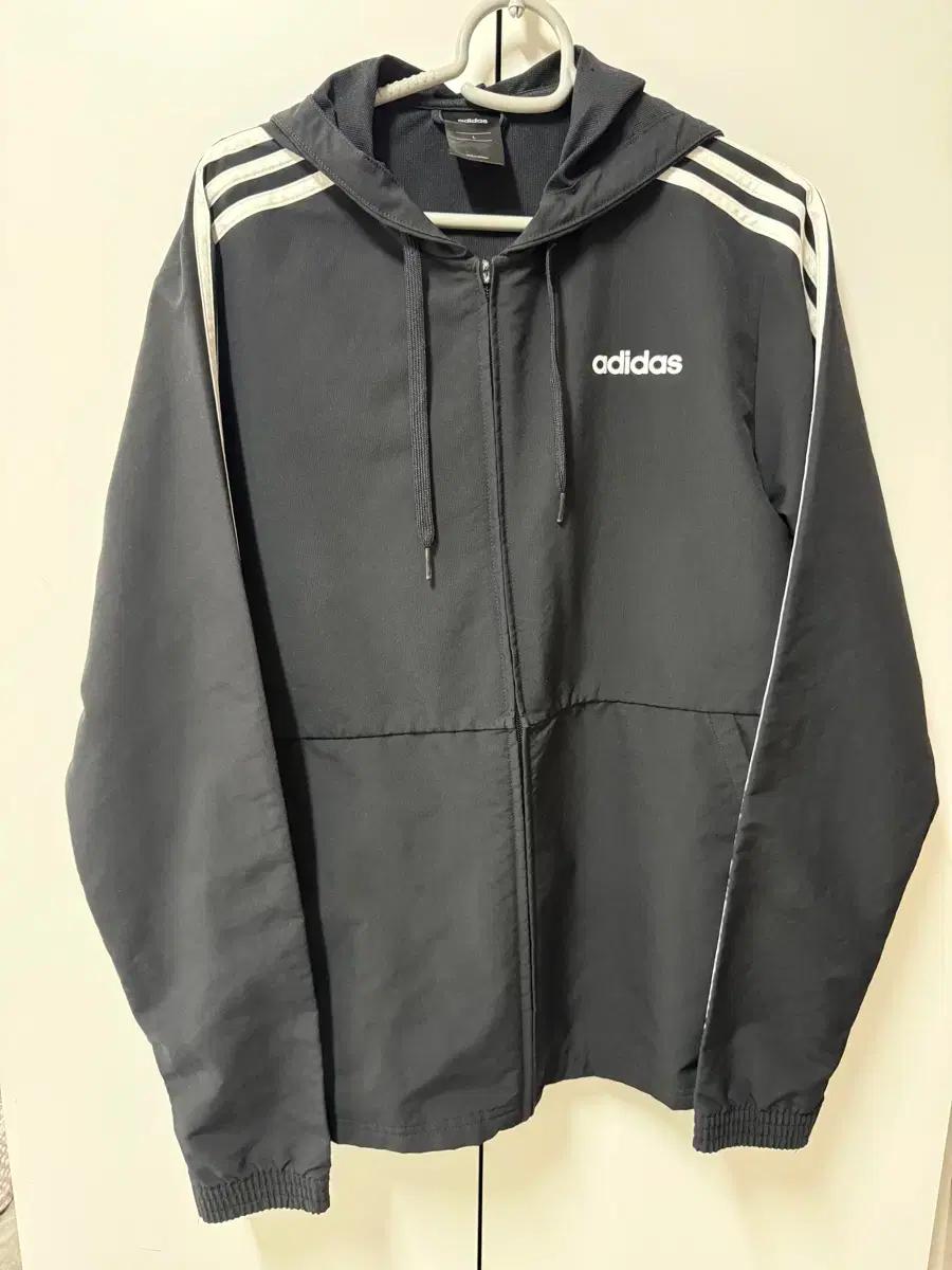 아디다스 윈드브레이커 L