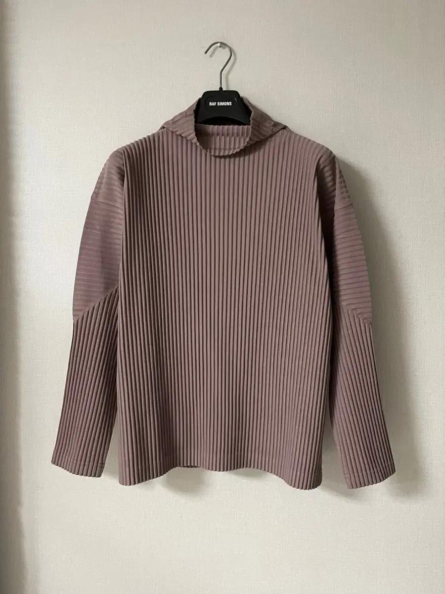 옴므플리세 하이넥 /Homme Plisse High-Neck