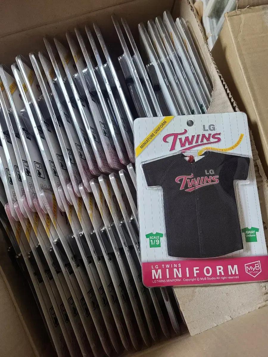 새상품 LG Twins 엘지트윈스 미니어쳐 유니폼 미니폼 51 봉중근