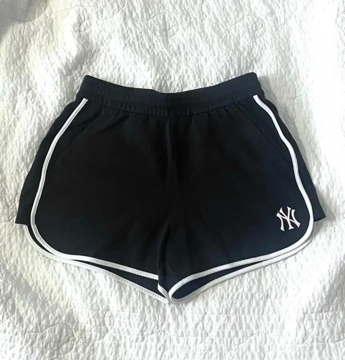 MLB 돌핀팬츠 반바지