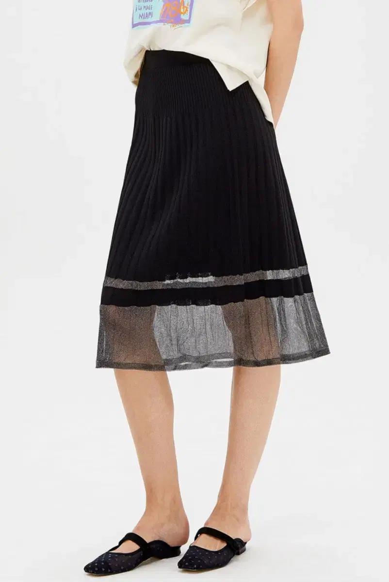 한섬 SJSJ 리브포인트 글리터 니트 플리츠 미디 스커트 치마 결혼식