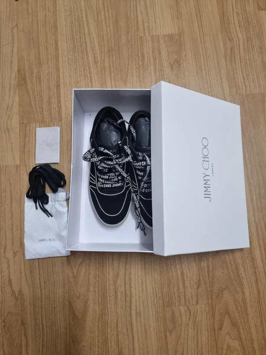 정품지미추신발