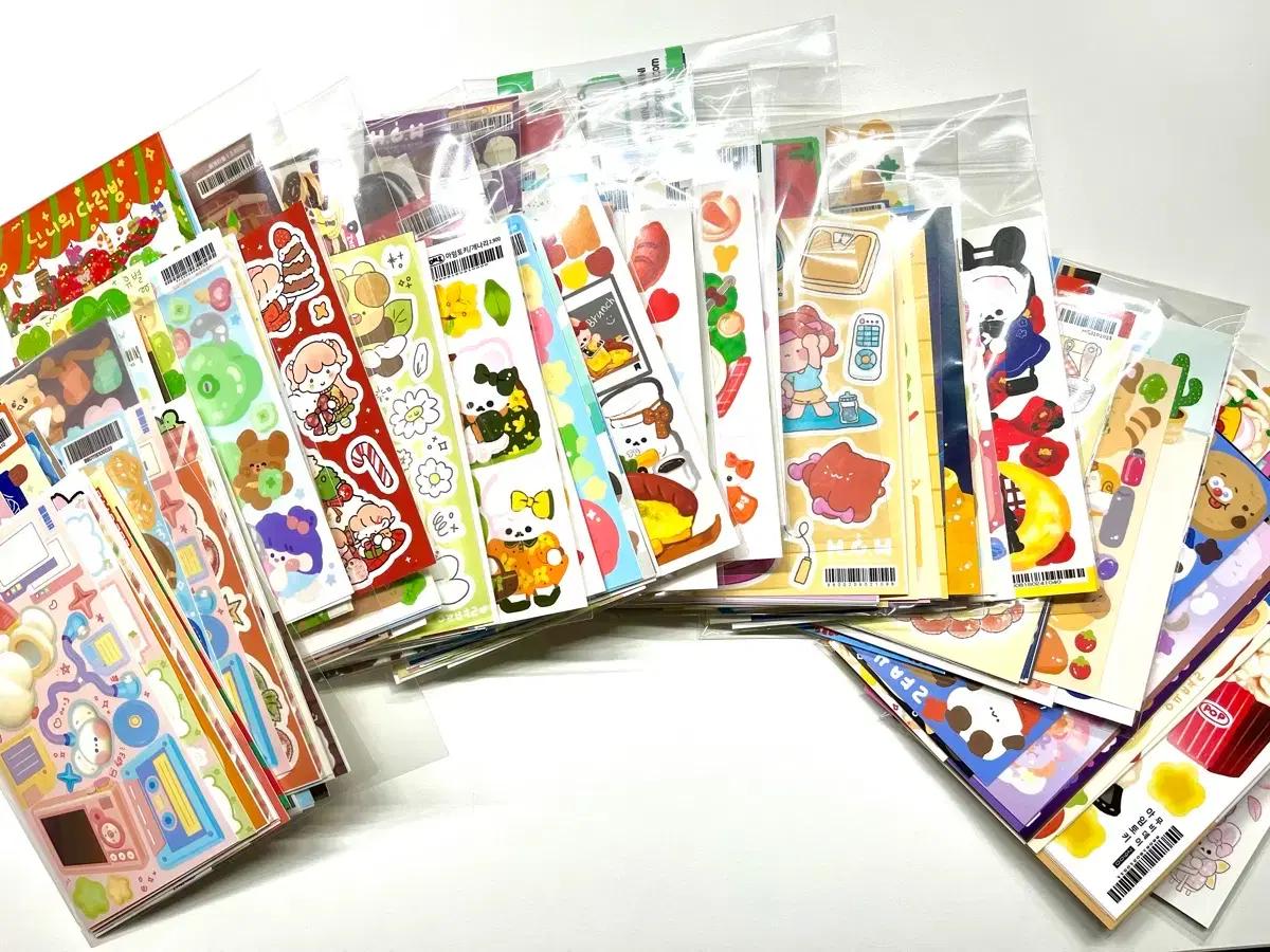 이벤트)캐릭터 씰스티커 랜덤팩 중복x 15장 저렴하게 팔아요!