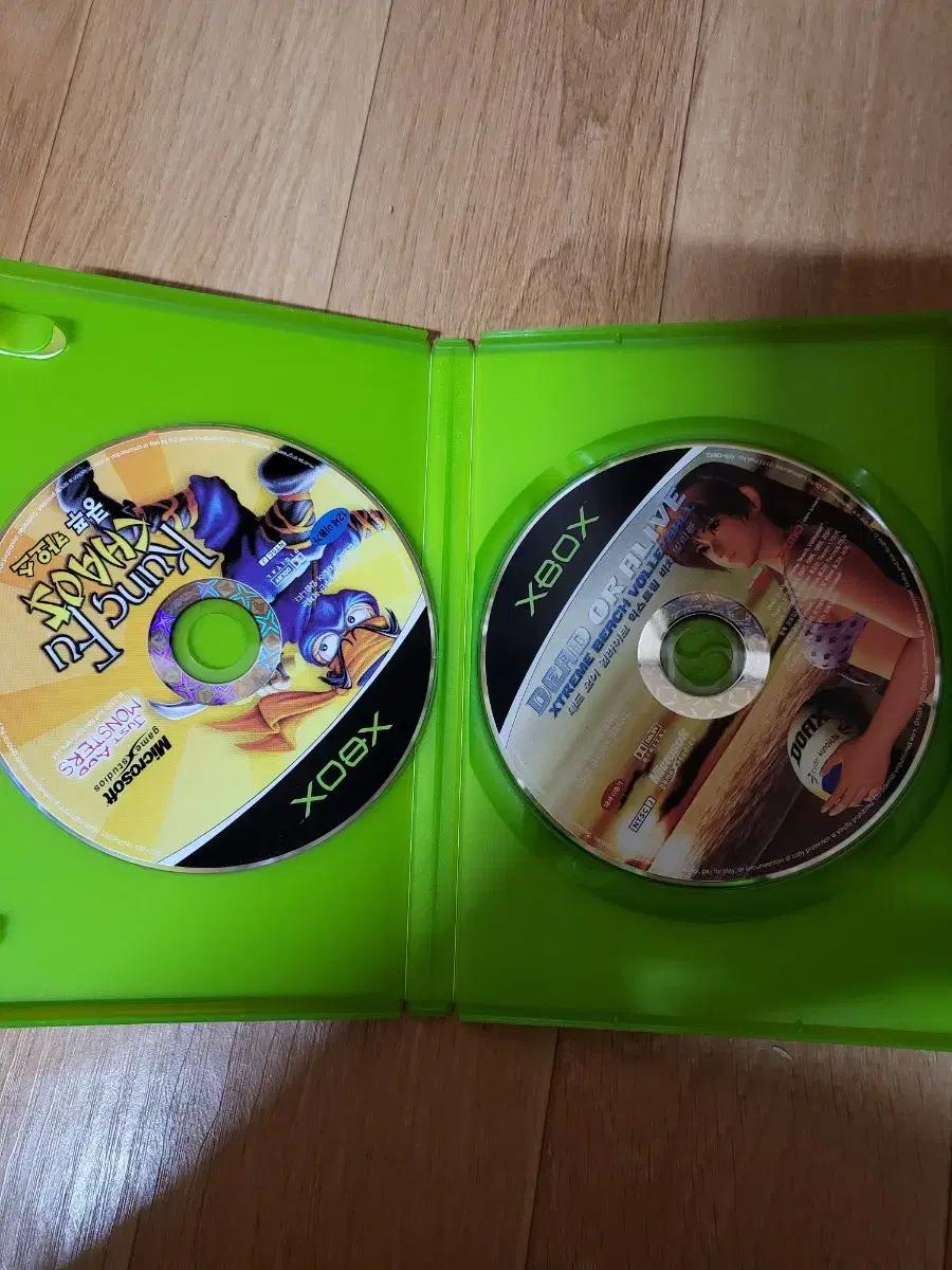 엑박 쿵푸카오스+데오어비치발리볼 팝니다.