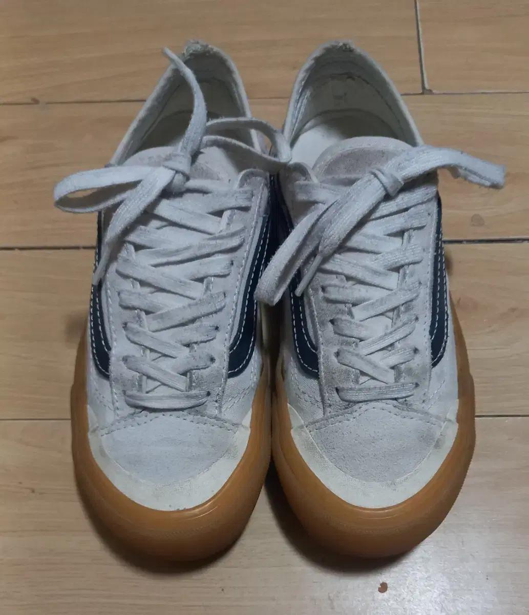 반스 올드스쿨 225사이즈