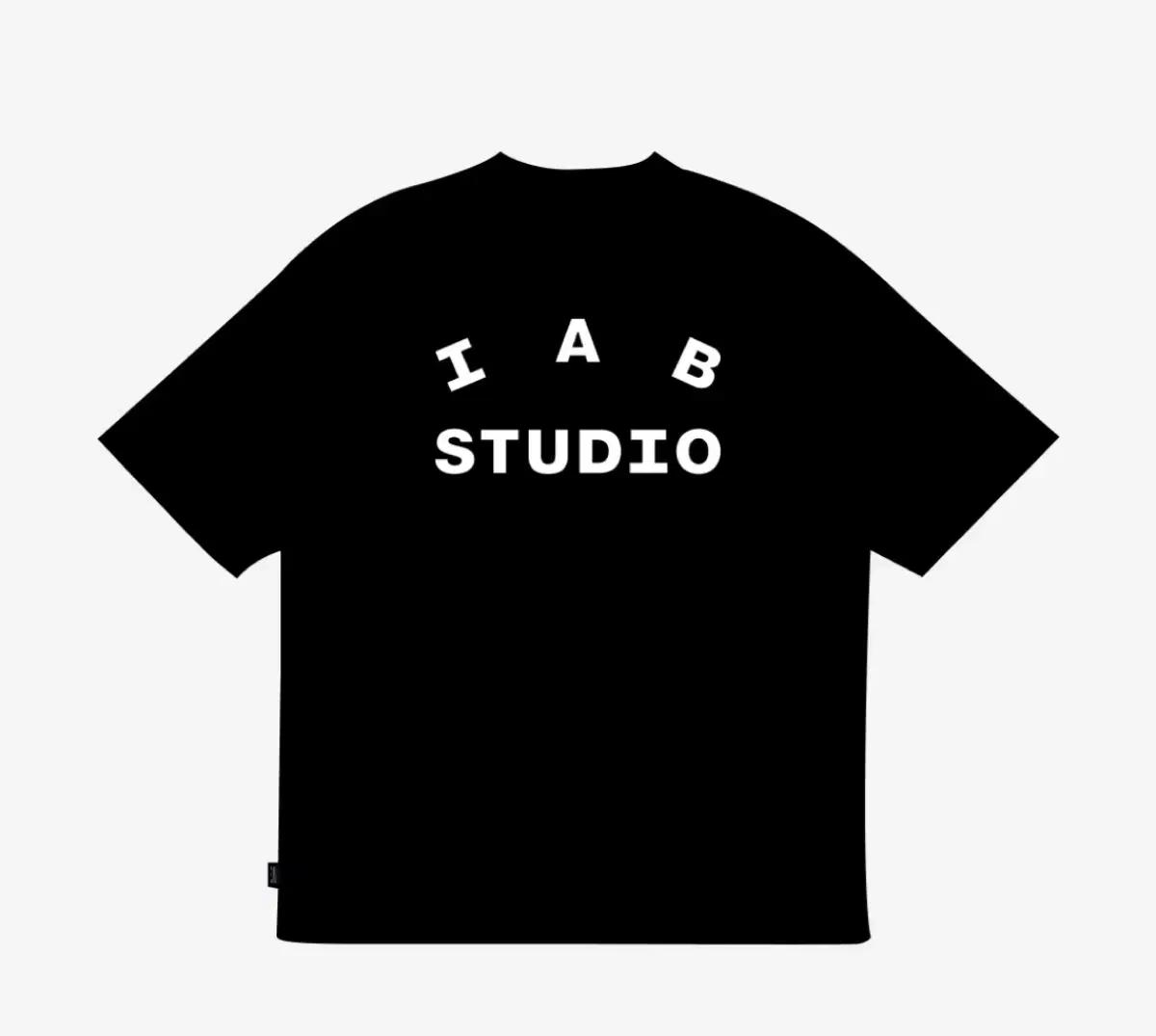 (새상품) IAB 스튜디오 검정 반팔 티셔츠 새상품M,L,XL