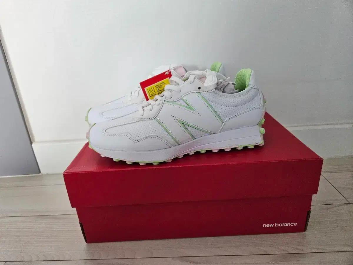 뉴발란스 327 골프화  245 새상품