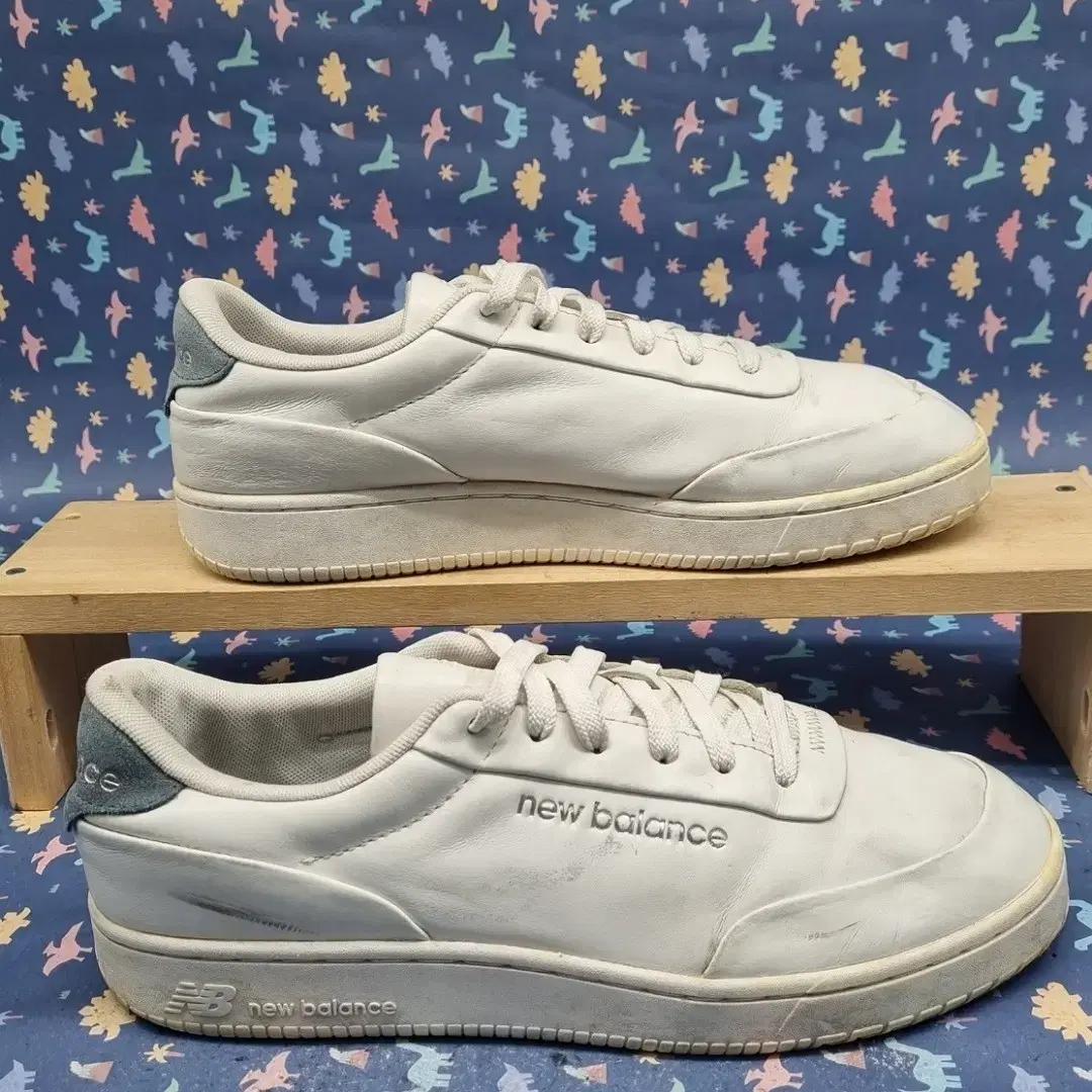 뉴발란스 남성스니커즈270