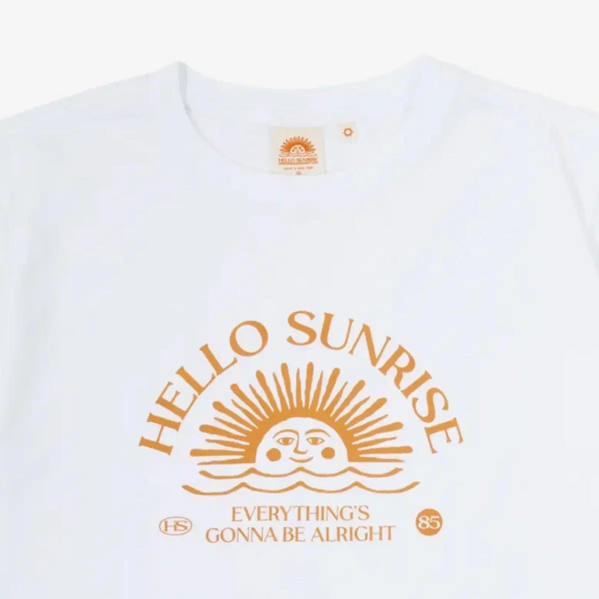 헬로선라이즈 Arch Logo Short Sleeve Tee