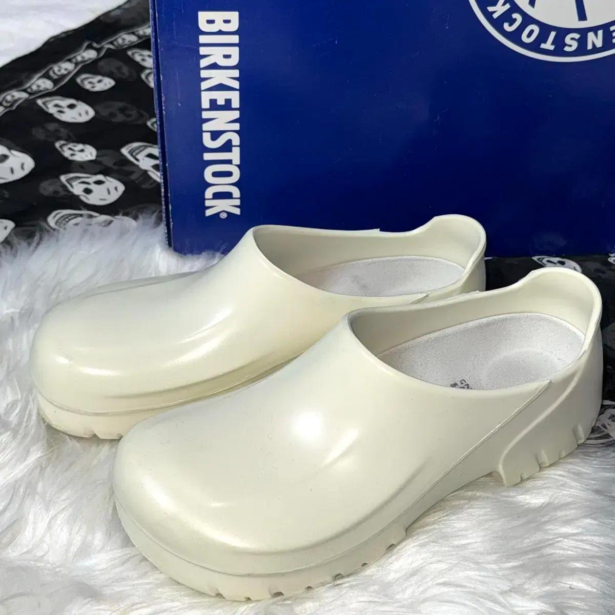 BIRKENSTOCK 버켄스탁 클로그 주방화 구두 신발 245