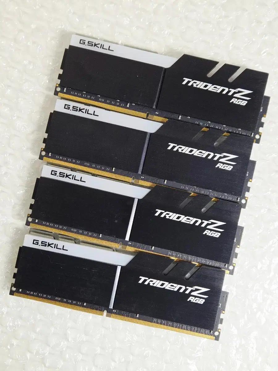 지스킬 G.skill Tridentz RGB DDR4 32 64기가 램