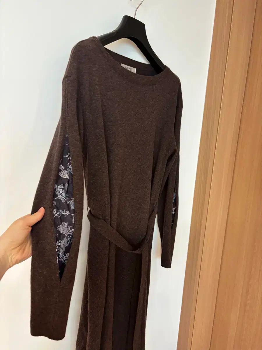SJSJ 캐시미어 브라운 감성 니트 롱 원피스 결혼식 하객룩 출근룩