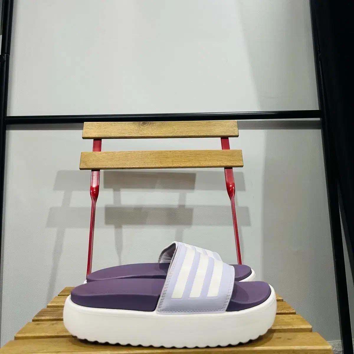 245) 아디다스 슬리퍼 여성 여즈 아딜렛  플랫폼 슬라이드