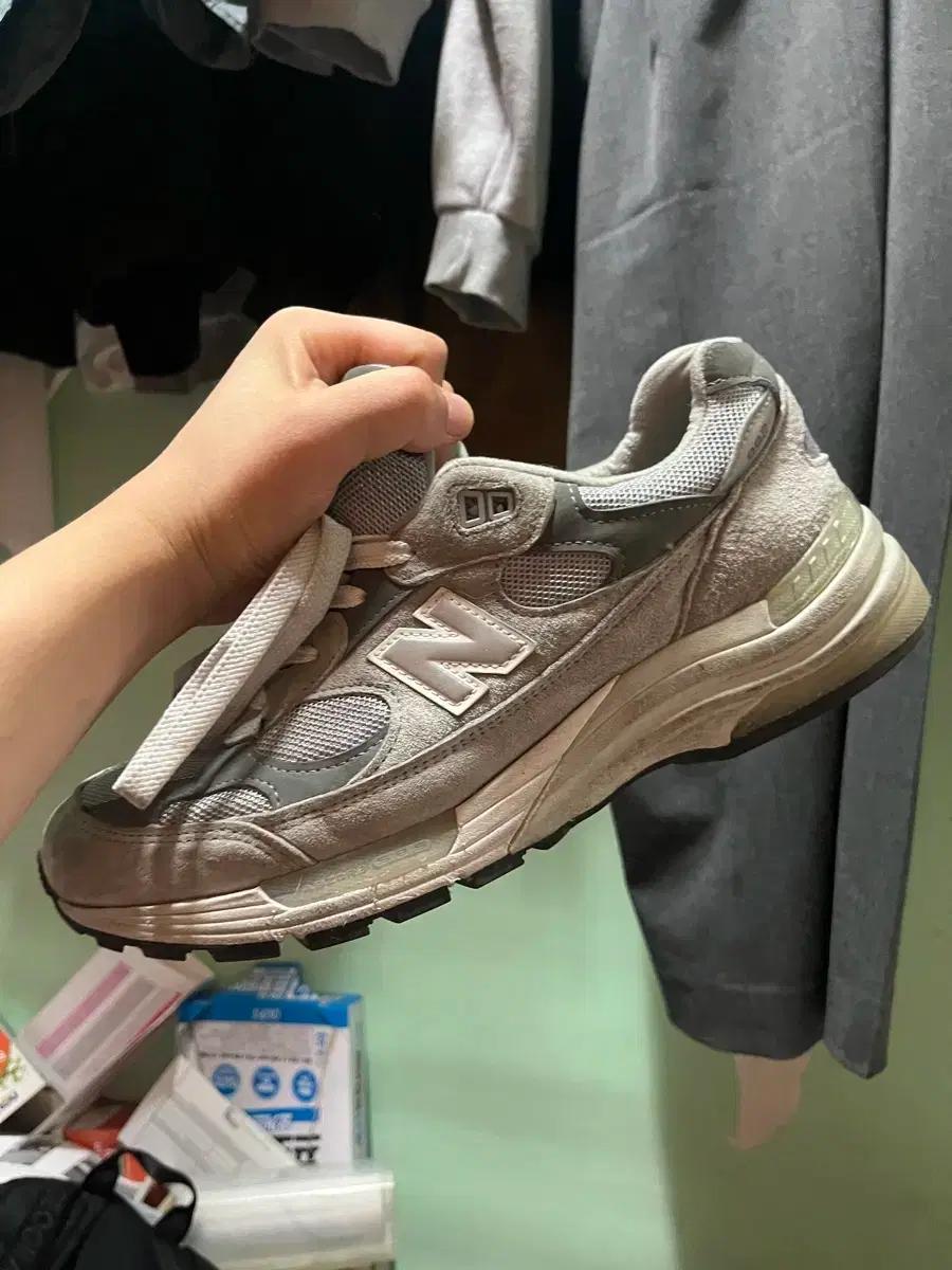 뉴발 992 그레이 275