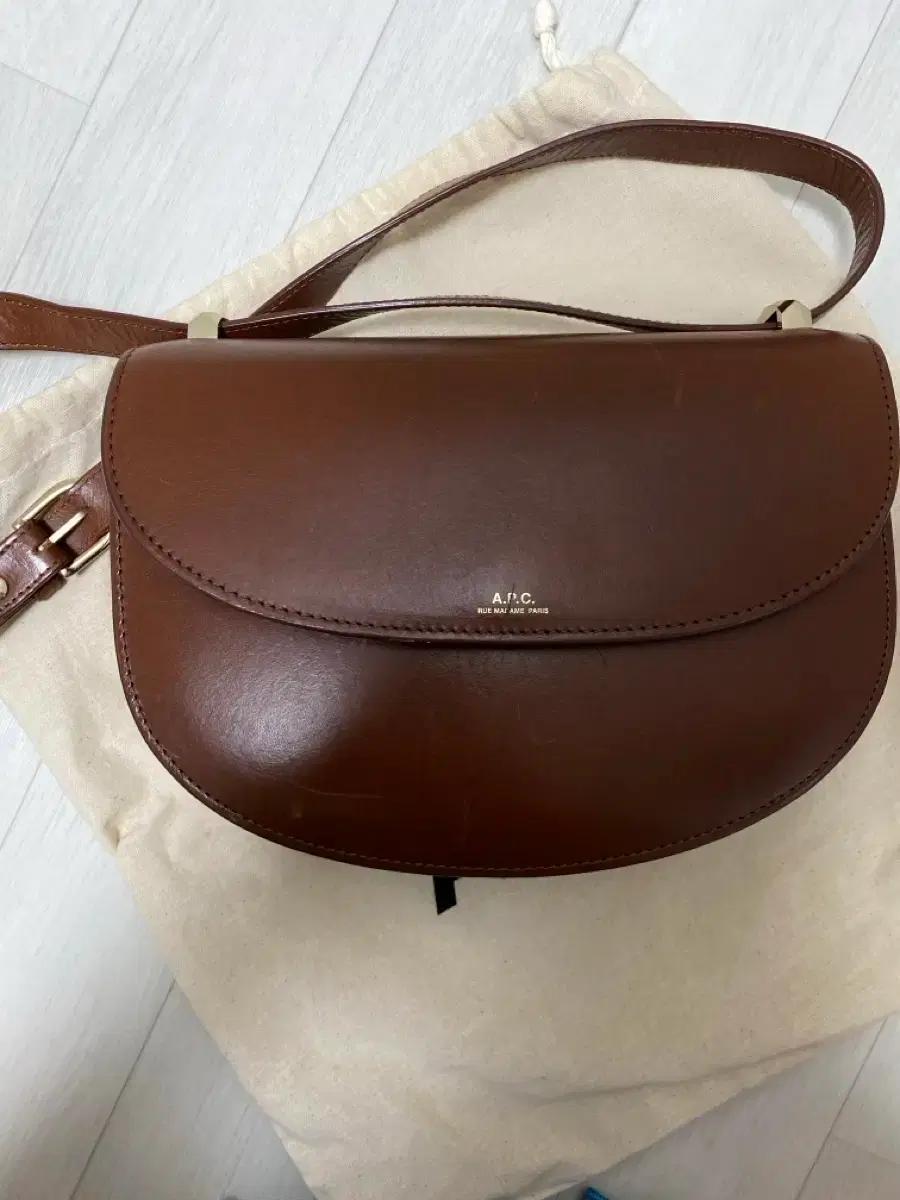 apc Geneve Mini Bag (제네바 미니)