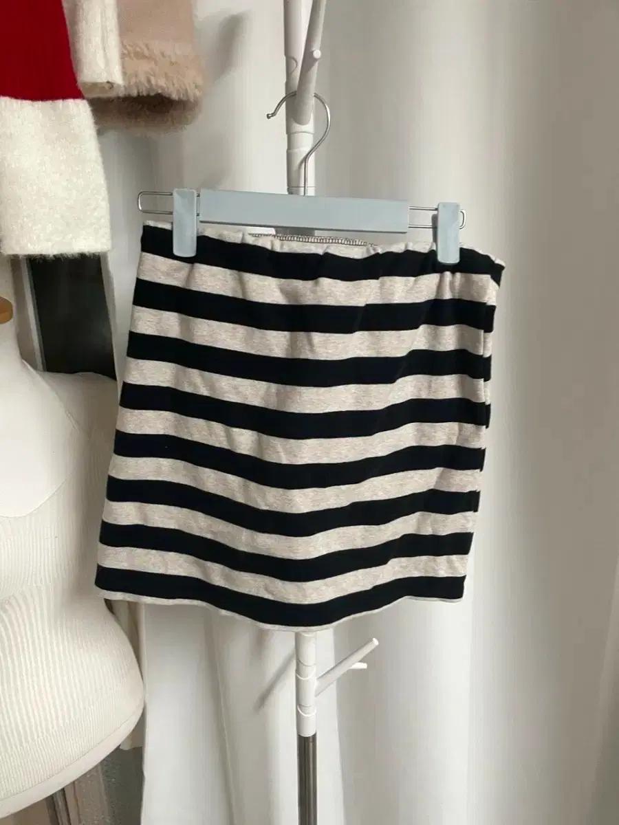 치마 미니스커트 캐주얼