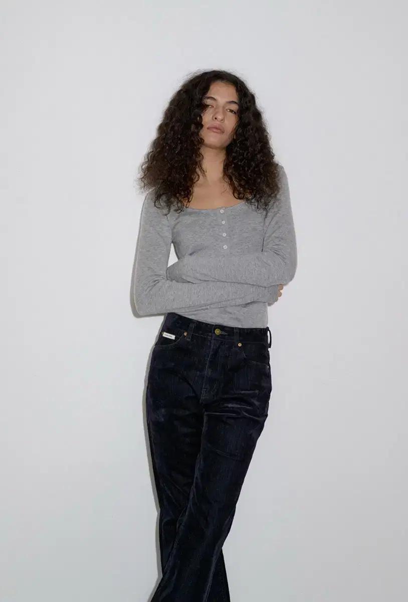 overdue flair 오버듀플레어 BUTTON BODYSUIT_그레이