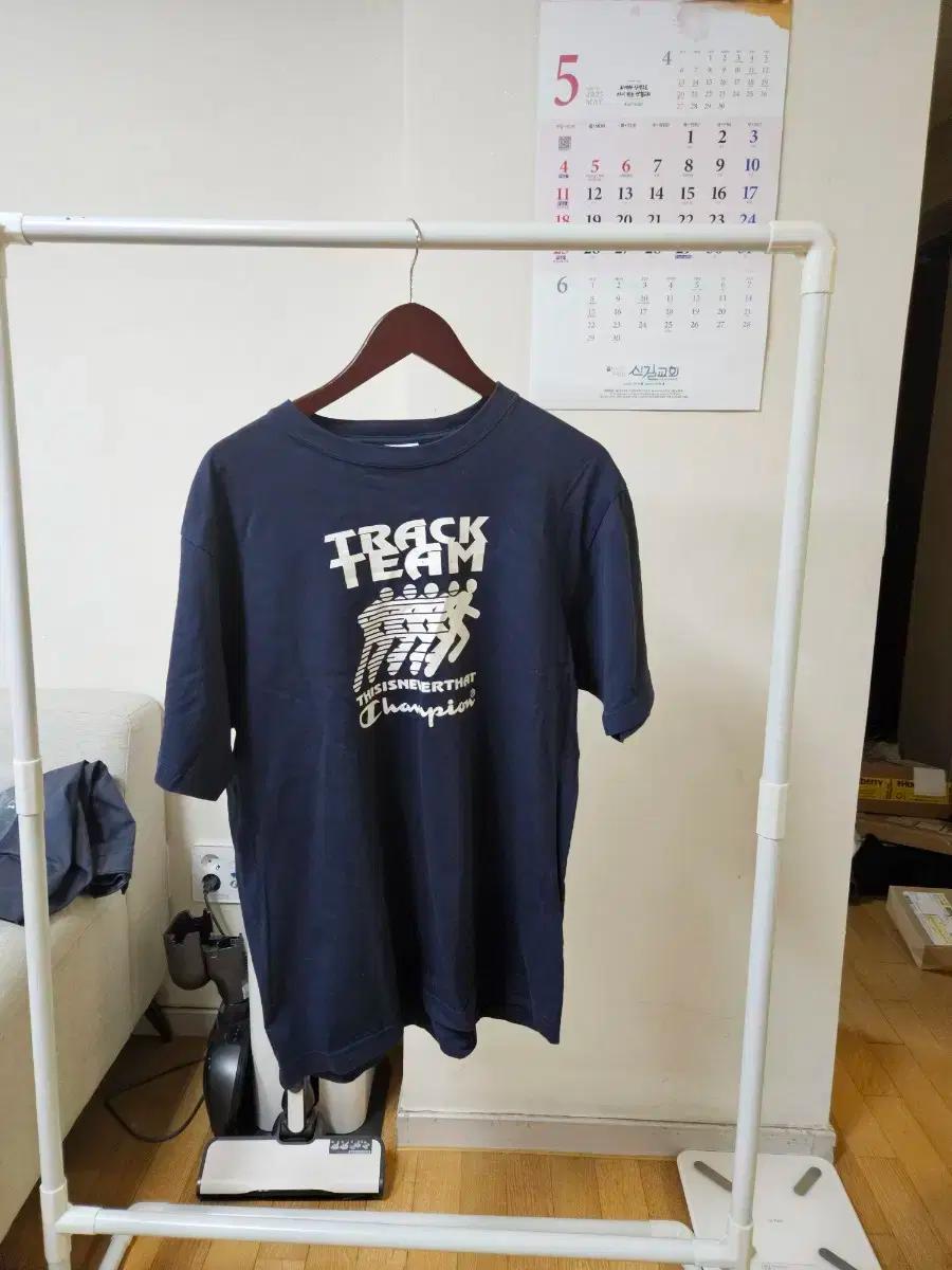 디스이즈네버댓 챔피온 콜라보 m