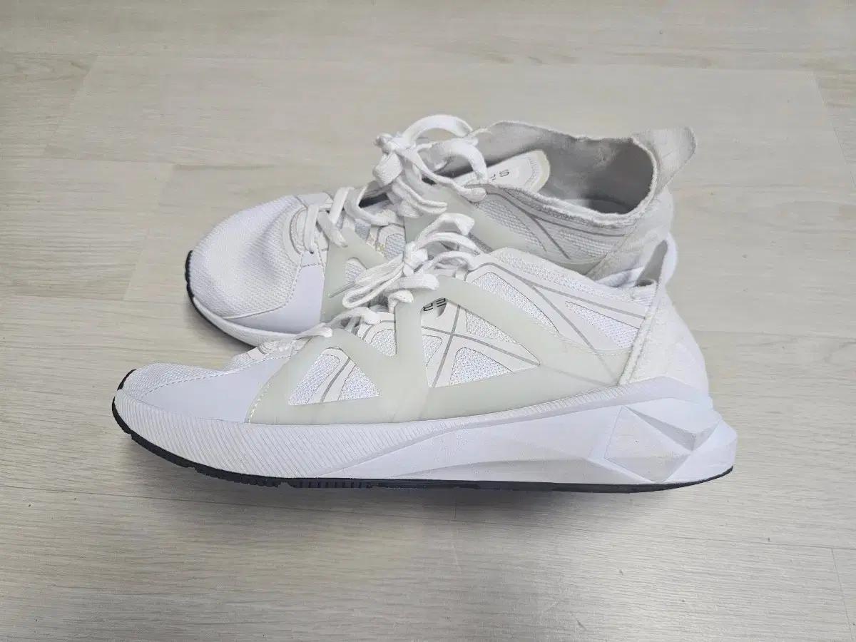 스파이더 런닝화 280