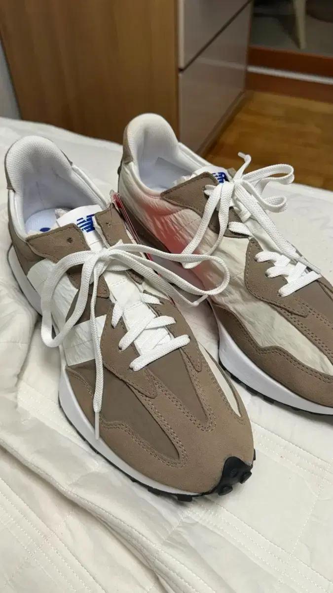 뉴발란스 327 사이즈 300