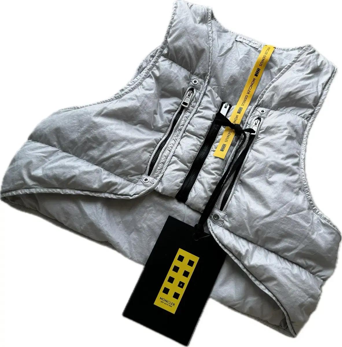 알릭스 x 몽클레어 택티컬 베스트 푸퍼 패딩 ALYX x MONCLER