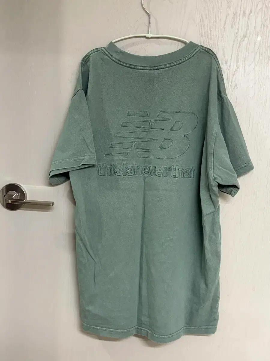 디스이즈네버댓 뉴발란스 콜라보 반팔 티셔츠