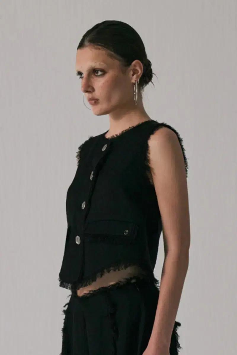 트리밍버드 태슬 베스트 Linenlike Tassel vest