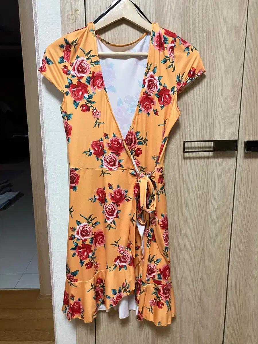 발리비키 플라워 패턴 랩 미디 원피스 F