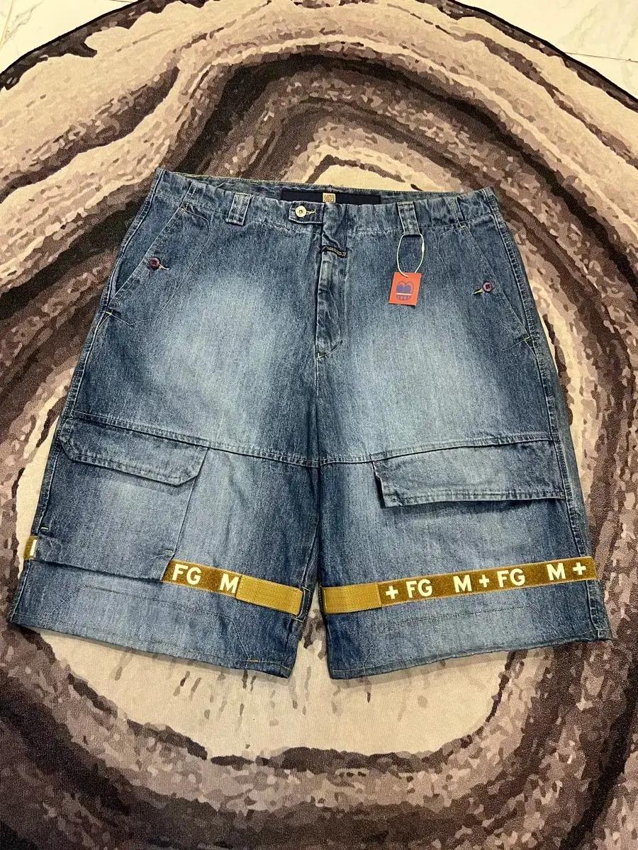 VINTAGE MARITHE + FRANCOIS GIRBAUD 하프팬츠