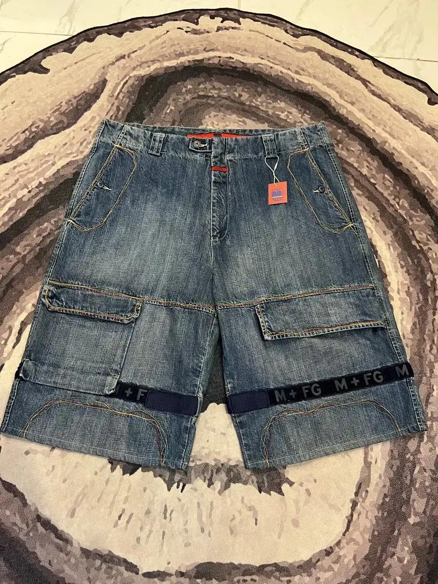 VINTAGE MARITHE + FRANCOIS GIRBAUD 하프팬츠