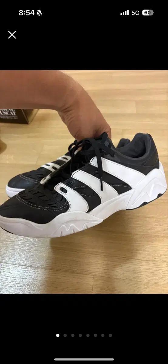 아디다스 프레데터 270mm XLG 검흰 / 운동화 270