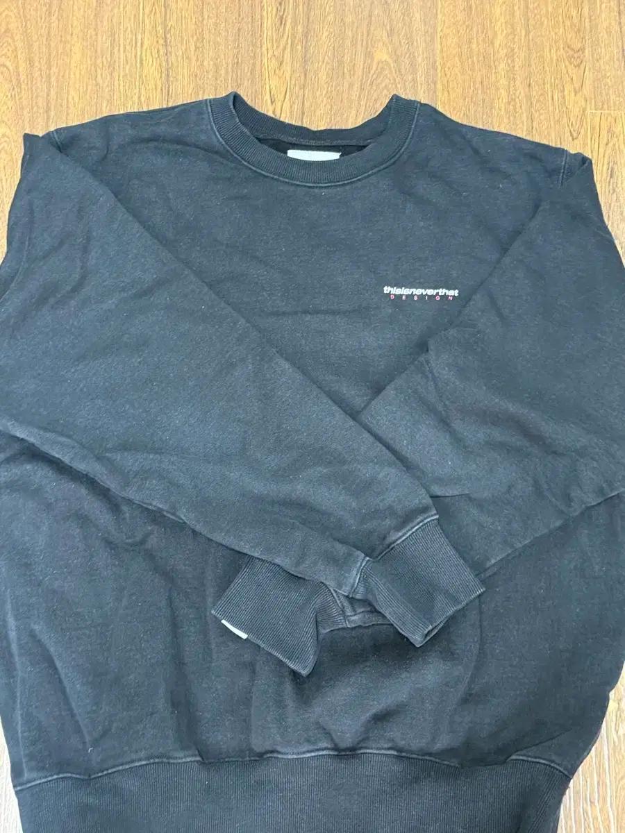 디스이즈네버댓 맨투맨 기모 o