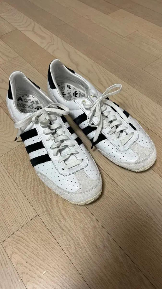 아디다스 / 재팬 IH5489 / 300