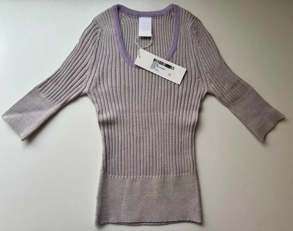 스타일난다 골지리브단 라운드넥니트