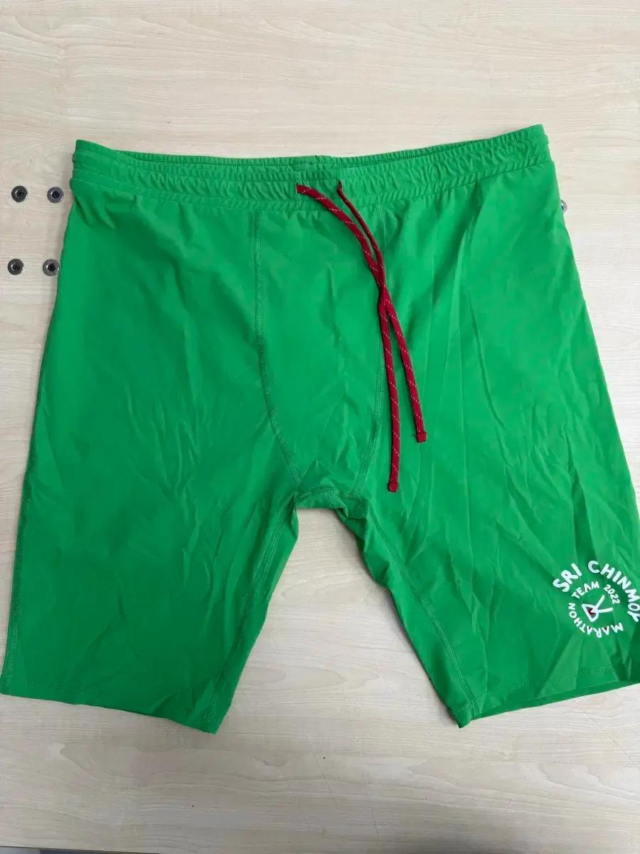 District Vision 숏타이즈 XL