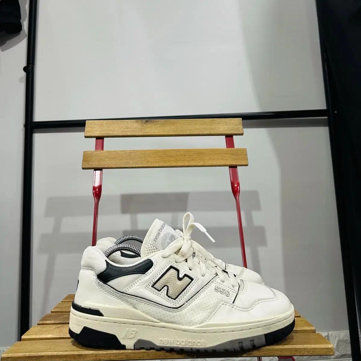 270) 뉴발란스 운동화 남성 남자 신발 550 레더 베이지