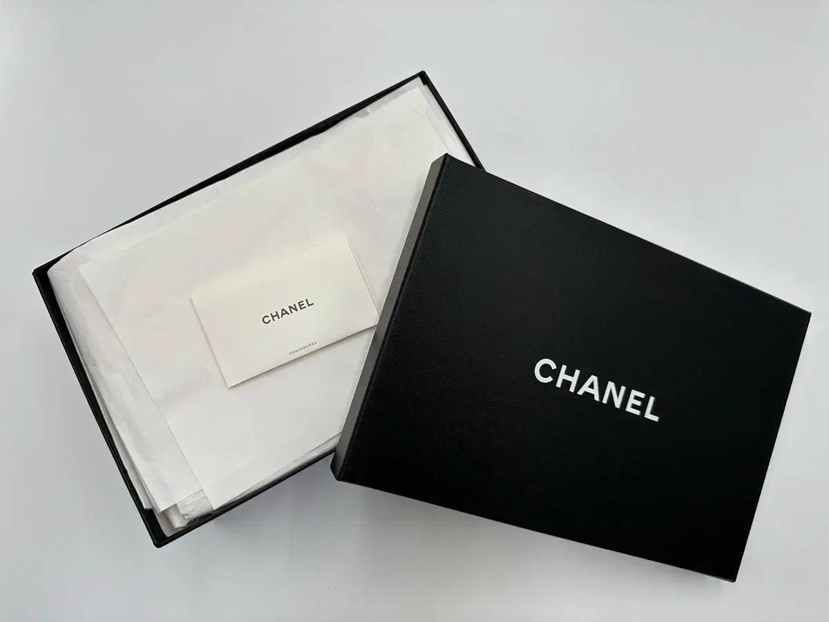 [세일중] 샤넬 여성 샌들 블랙 T스트랩 G45428 37C 240mm