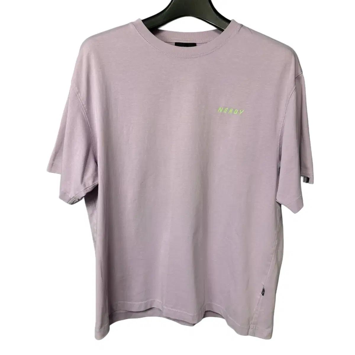 L 널디 로고 라벤더 반팔 티셔츠