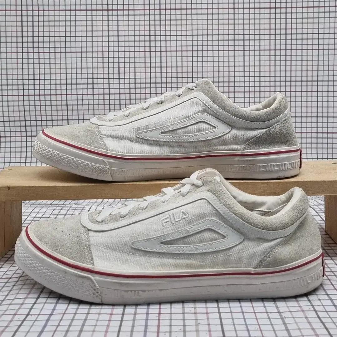 휠라 클래식 보더 og 남성스니커즈 270