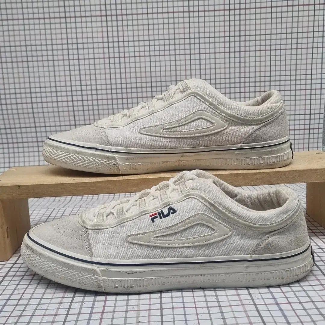 휠라 클래식보더 남성스니커즈270