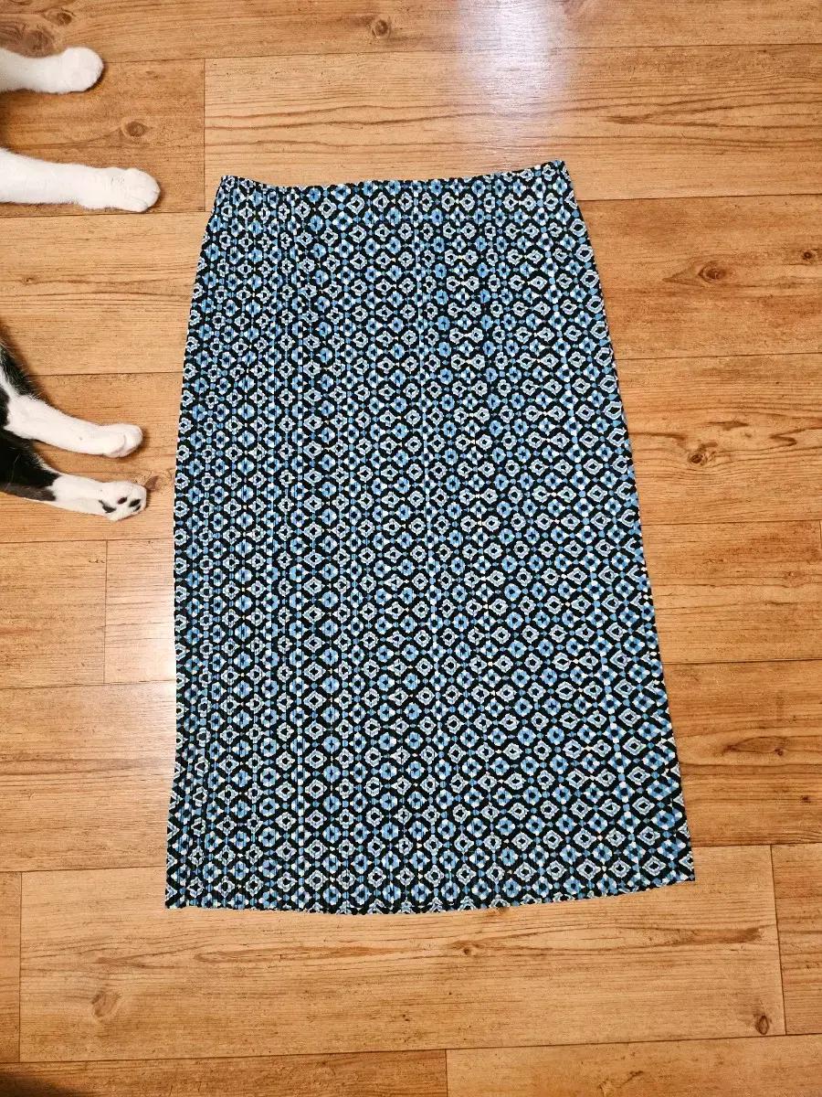 이세이미야케 플리츠플리즈 여성 미디스커트(상태좋음)