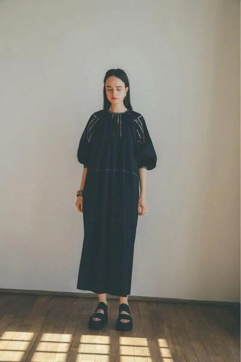 새상품) [2] CLANE SMOCK EMBROIDERY 원피스