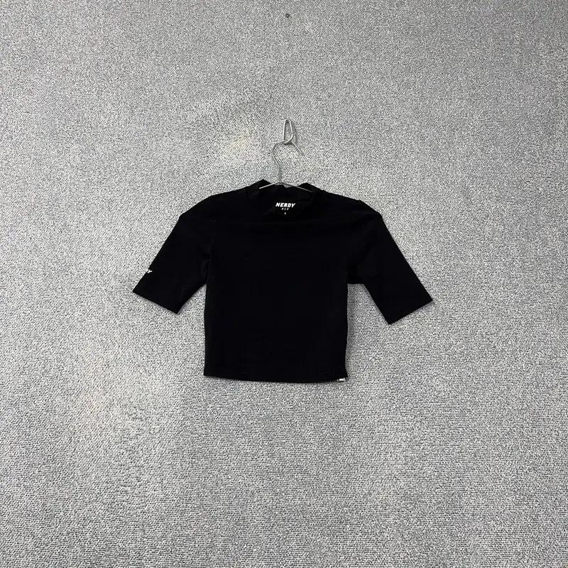 널디 블랙 여성 운동 기능성 반팔티 S